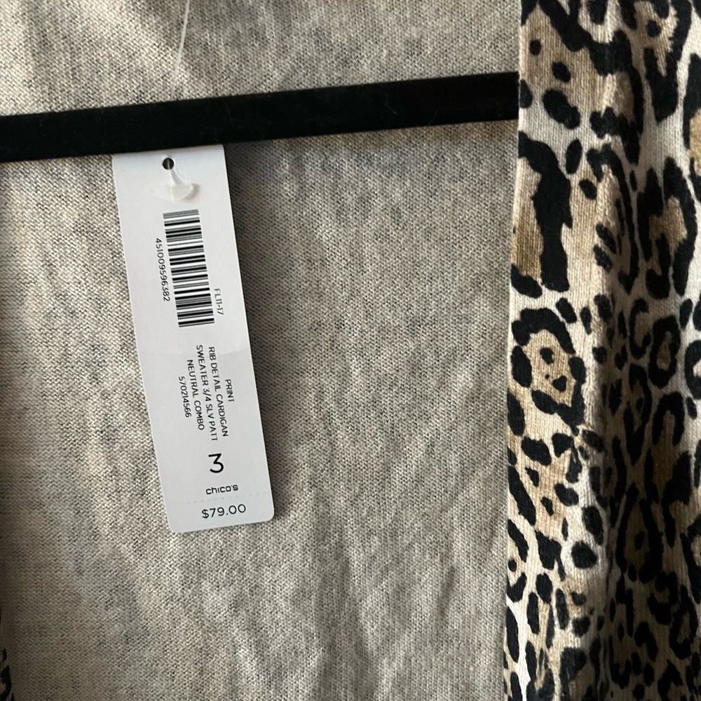 CHICOS NWTs  Print Ribbed Detail Cardigan Sweater Animal Print Size 3